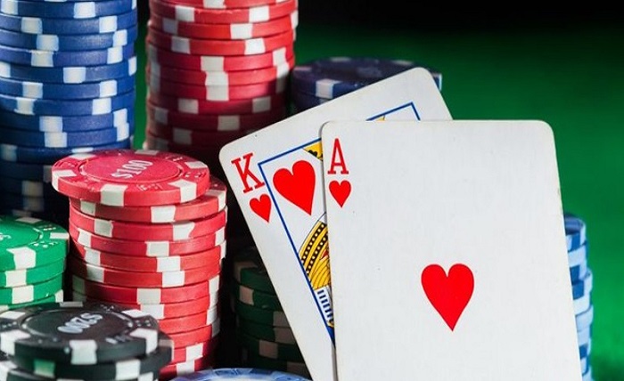 Poker Bluffing